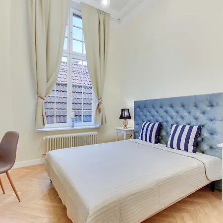 Dom & House - Old Town Swietego Ducha Economy Appartamento